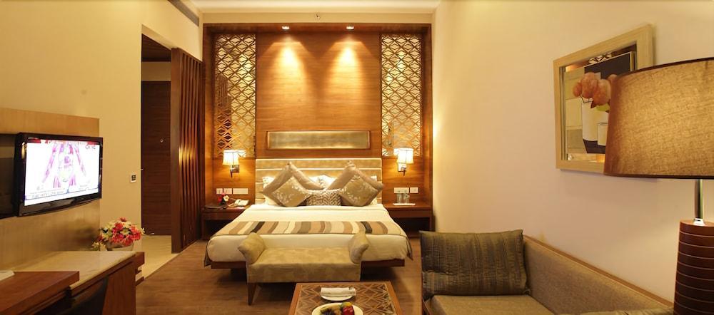 Oodles Hotel นิวเดลี ภายนอก รูปภาพ